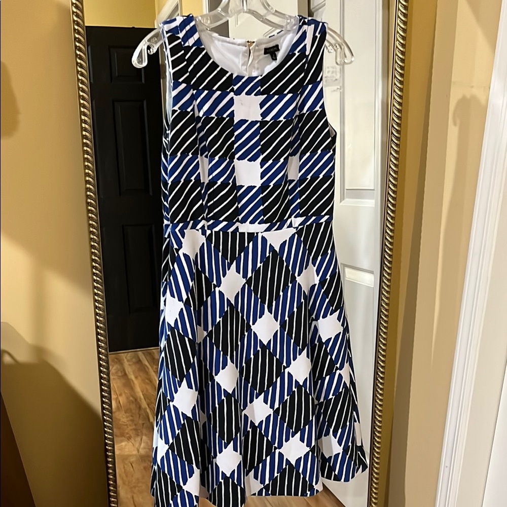Stylish Geometric Talbots Dress - Blue Black and White